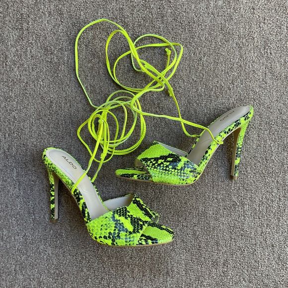 Aldo Neon Yellow Green Snakeskin Faux Leather Gladiator Stiletto Heels 6.5 - Picture 1 of 7